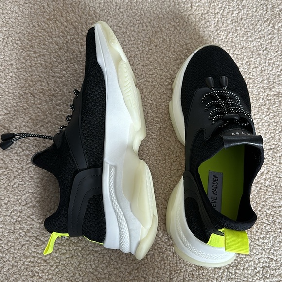 Steve Madden Myles Sneakers in black - BRAND NEW - Picture 7 of 9